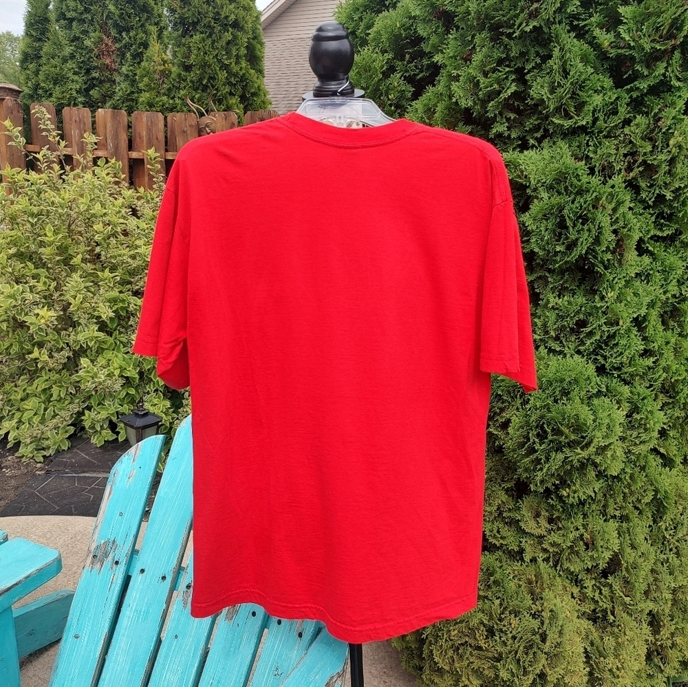 💥 3/$20 Team Starter Medium Wisconsin Badger T-Shirt! - Picture 2 of 6